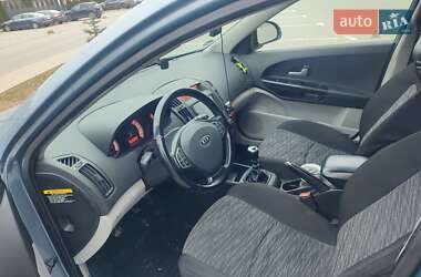 Хэтчбек Kia Ceed 2007 в Луцке