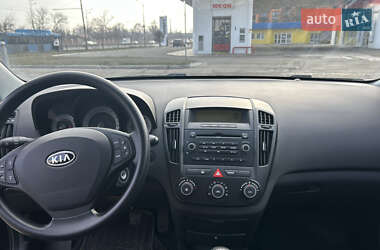 Хэтчбек Kia Ceed 2008 в Днепре