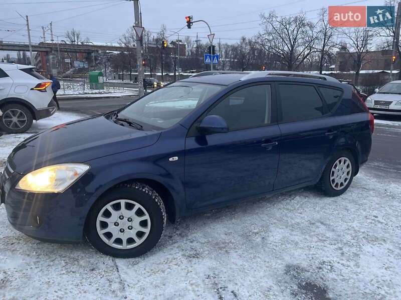 Универсал Kia Ceed 2007 в Киеве