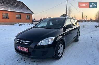 Універсал Kia Ceed 2009 в Маневичах