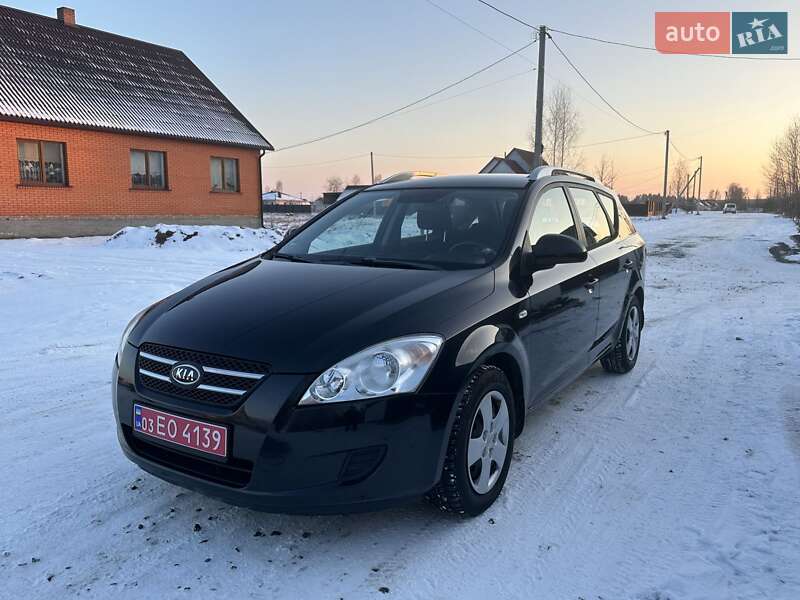 Универсал Kia Ceed 2009 в Маневичах