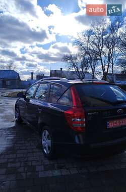 Универсал Kia Ceed 2008 в Дубно