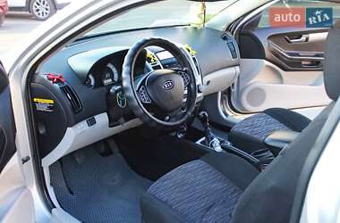 Хэтчбек Kia Ceed 2008 в Одессе