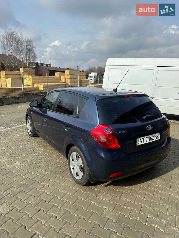 Хэтчбек Kia Ceed 2008 в Тячеве фото 5 Хэтчбек Kia Ceed 2008 в Тячеве