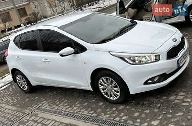 Хэтчбек Kia Ceed 2015 в Харькове