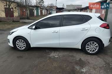 Хэтчбек Kia Ceed 2015 в Шепетовке