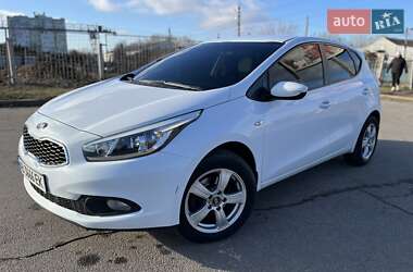 Хэтчбек Kia Ceed 2014 в Виннице