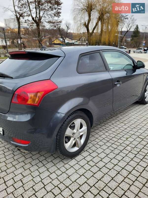 Хэтчбек Kia Ceed 2008 в Львове