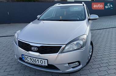 Универсал Kia Ceed 2010 в Яворове