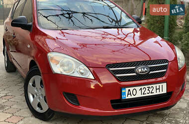 Универсал Kia Ceed 2009 в Мукачево