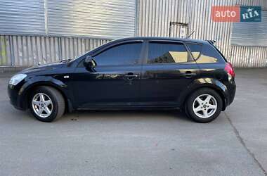 Хэтчбек Kia Ceed 2009 в Киеве