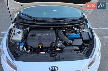 Хэтчбек Kia Ceed 2014 в Львове