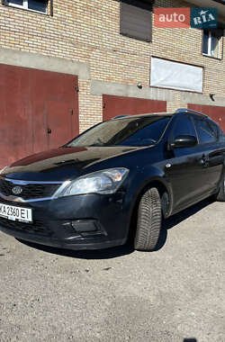 Универсал Kia Ceed 2010 в Киеве