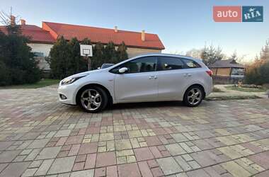 Универсал Kia Ceed 2013 в Ужгороде