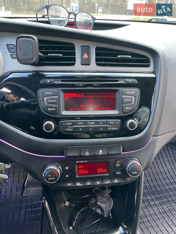 Хетчбек Kia Ceed 2014 в Запоріжжі