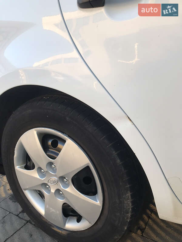 Универсал Kia Ceed 2009 в Ужгороде