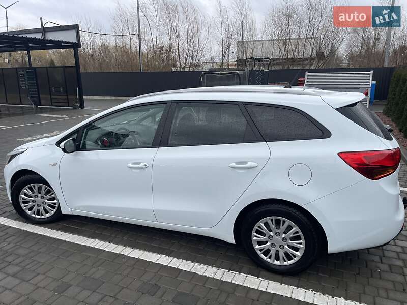 Универсал Kia Ceed 2014 в Звягеле