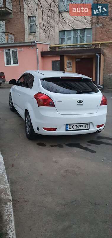 Хетчбек Kia Ceed 2009 в Хмельницькому фото 3 Хетчбек Kia Ceed 2009 в Хмельницькому