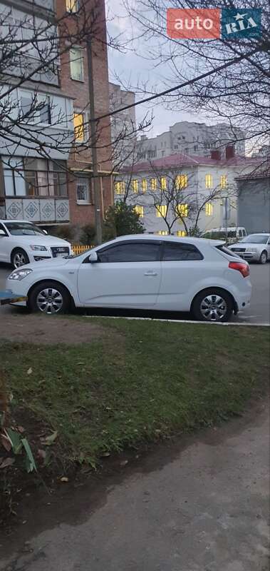 Хетчбек Kia Ceed 2009 в Хмельницькому фото 4 Хетчбек Kia Ceed 2009 в Хмельницькому