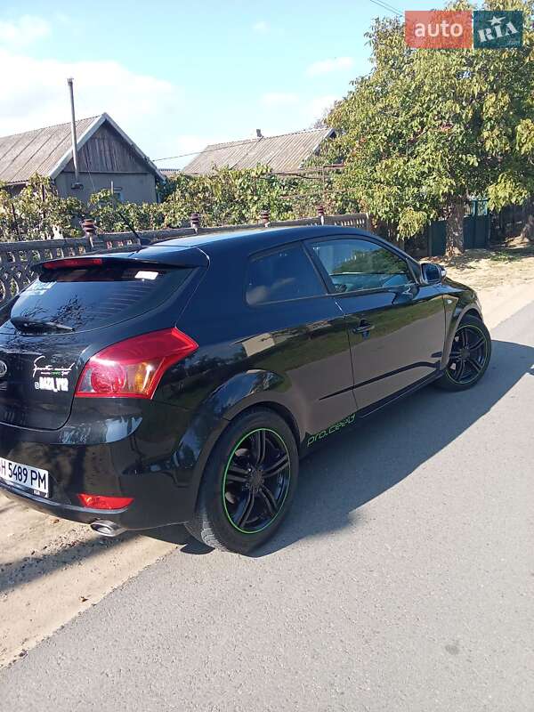 Хетчбек Kia Ceed 2010 в Роздільній