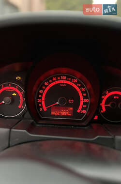 Хэтчбек Kia Ceed 2010 в 