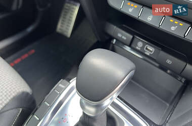 Хэтчбек Kia Ceed 2019 в 
