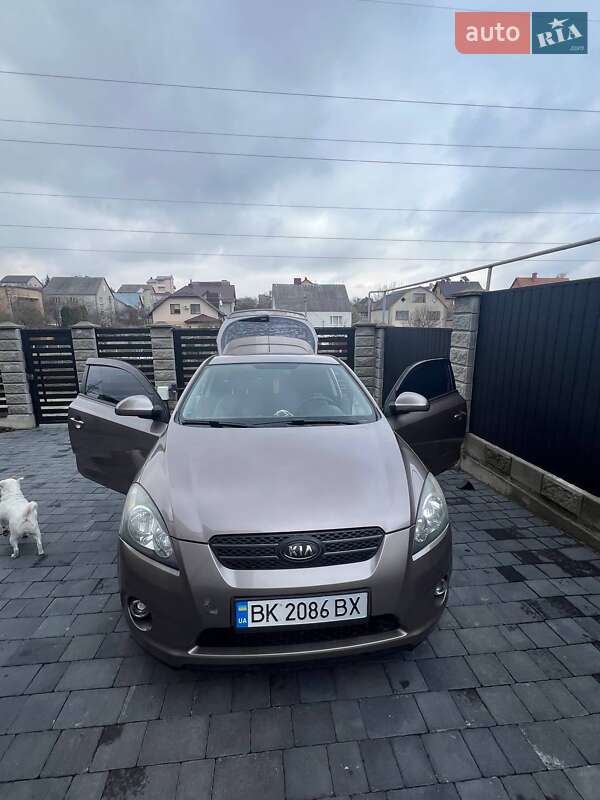 Хетчбек Kia Ceed 2008 в Рівному фото 9 Хетчбек Kia Ceed 2008 в Рівному