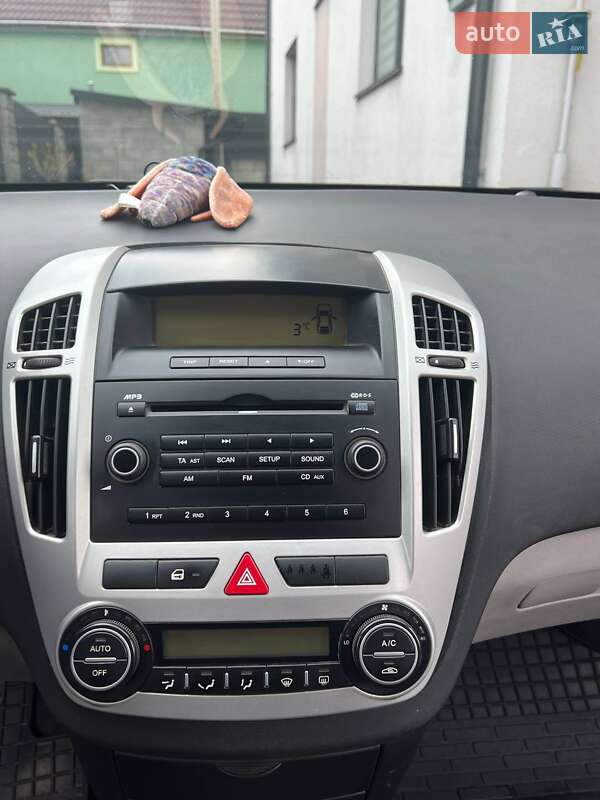 Хетчбек Kia Ceed 2008 в Рівному фото 34 Хетчбек Kia Ceed 2008 в Рівному