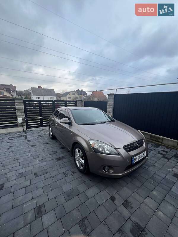 Хетчбек Kia Ceed 2008 в Рівному фото 4 Хетчбек Kia Ceed 2008 в Рівному