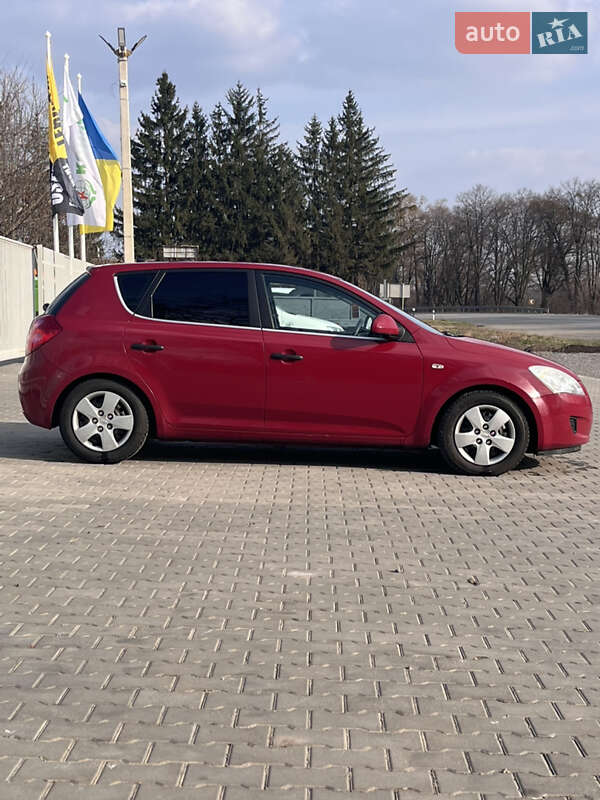 Хэтчбек Kia Ceed 2007 в Виннице