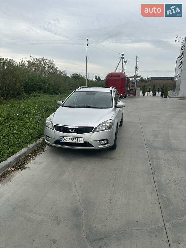 Kia Ceed 2010
