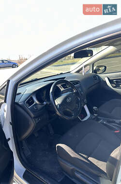 Універсал Kia Ceed 2013 в 