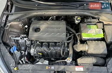 Хэтчбек Kia Ceed 2019 в 