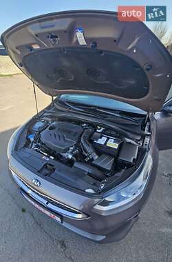 Хэтчбек Kia Ceed 2019 в 