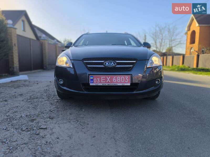Универсал Kia Ceed 2009 в 