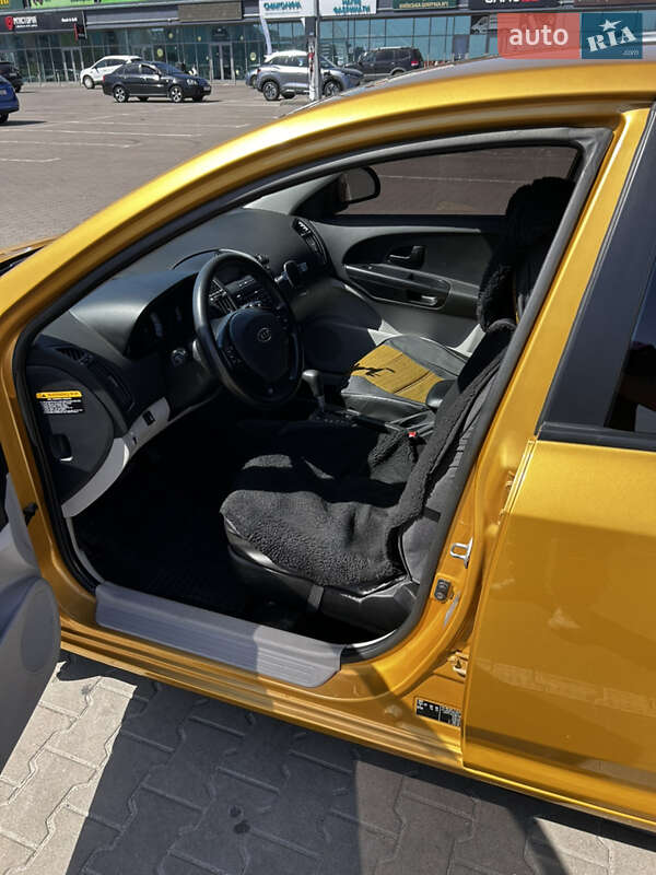 Хетчбек Kia Ceed 2007 в Києві