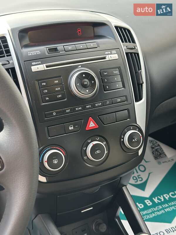 Хэтчбек Kia Ceed 2012 в Кривом Роге