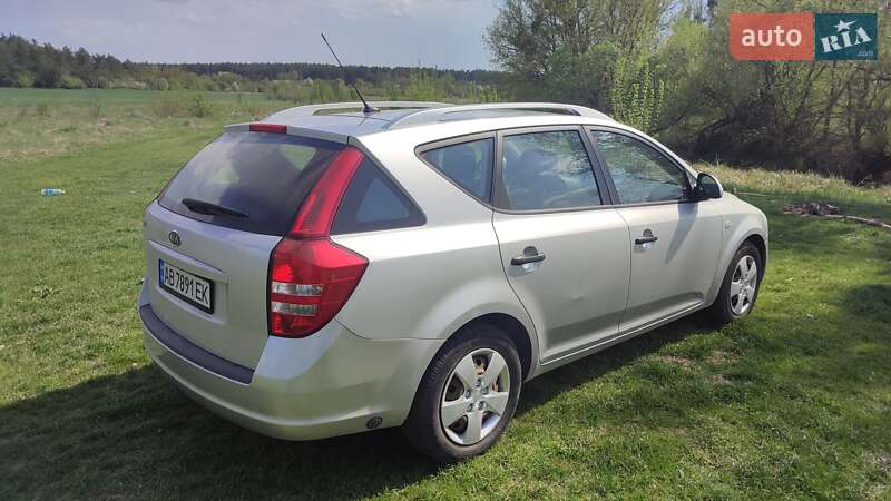 Универсал Kia Ceed 2008 в Гайсине