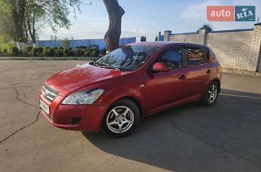 Хетчбек Kia Ceed 2007 в 
