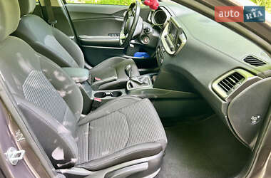 Хэтчбек Kia Ceed 2019 в 