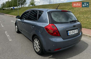 Хетчбек Kia Ceed 2008 в 
