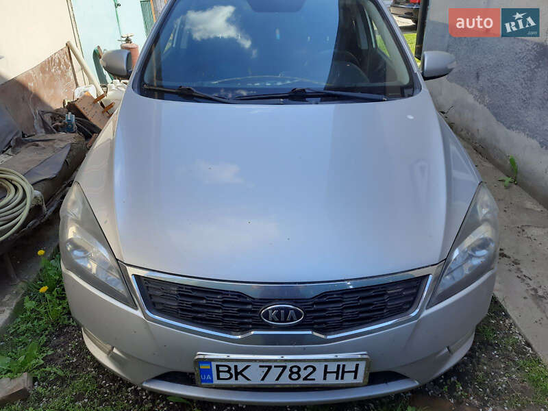 Універсал Kia Ceed 2010 в Бродах
