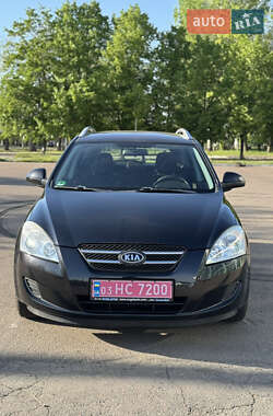 Универсал Kia Ceed 2008 в Николаеве