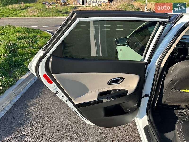 Хетчбек Kia Ceed 2013 в Вінниці
