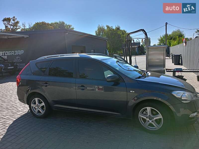 Универсал Kia Ceed 2009 в Первомайске