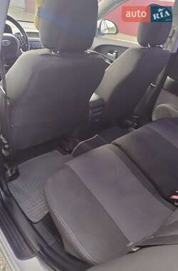 Хэтчбек Kia Ceed 2008 в Песковке