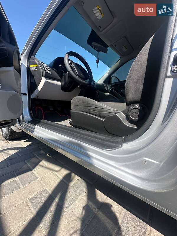 Хэтчбек Kia Ceed 2009 в Днепре
