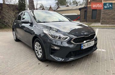 Хэтчбек Kia Ceed 2019 в Киеве