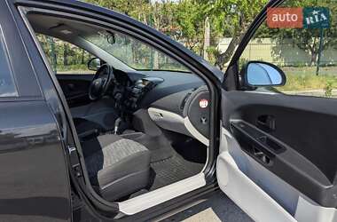 Хетчбек Kia Ceed 2008 в 