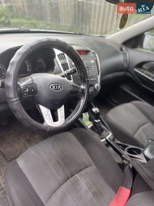 Универсал Kia Ceed 2011 в Харькове фото 7 Универсал Kia Ceed 2011 в Харькове